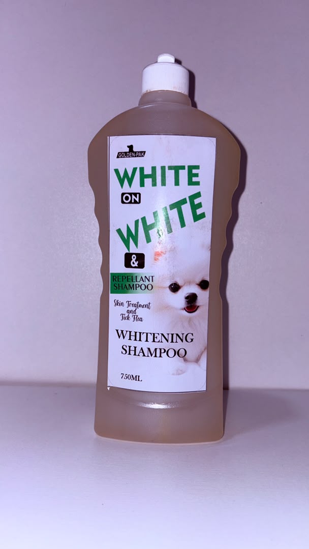Golden Pak White on White Whitening Pet Shampoo – Tick &amp;amp; Flea Repellent with Skin Treatment (750ml)