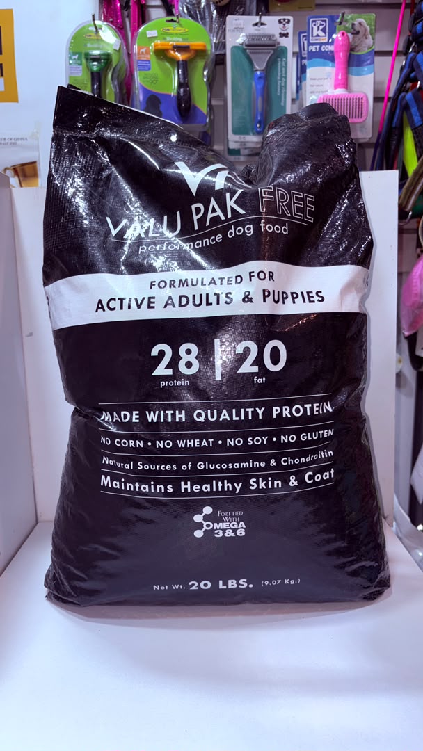 Valu Pak Free Performance Dog Food for Active Adults &amp; Puppies – 28% Protein, 20% Fat (10 lb / 9.07 kg)